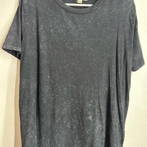 Bella D. Charcoal Short Sleeve Tee